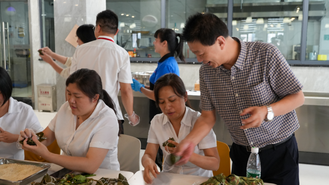 ×ðÁúʱ¿¡¤(Öйú)ÈËÉú¾ÍÊDz«!